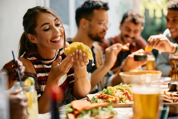 Friends At A Taco Lunch 600X400